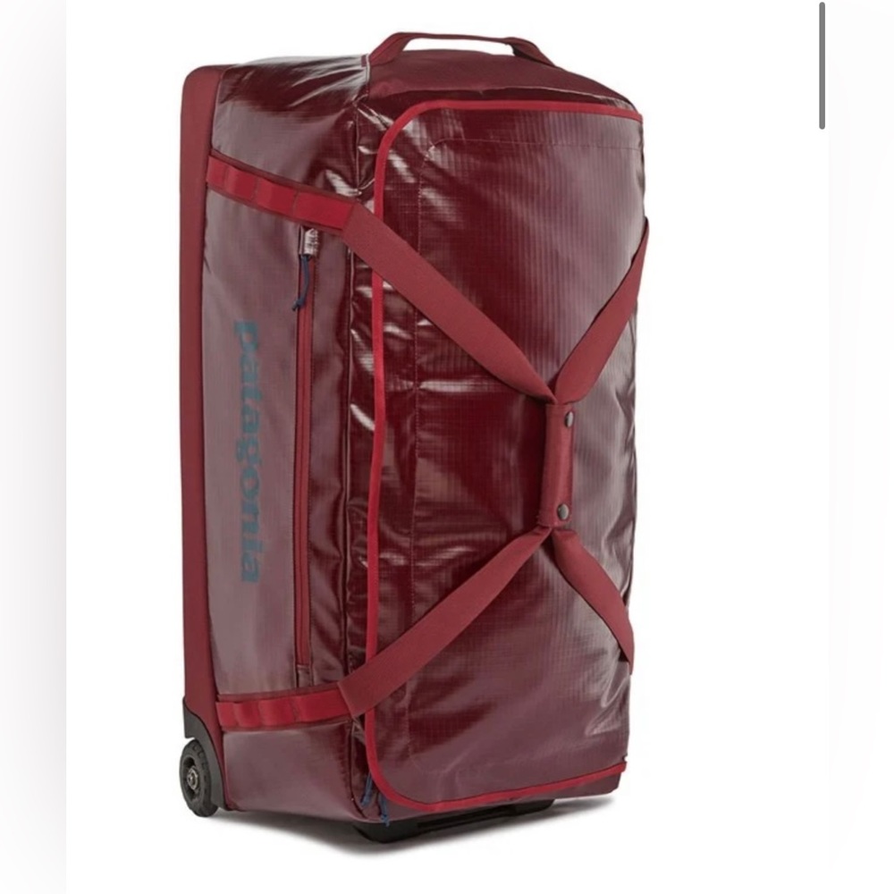 100L Patagonia Wheeled Duffel NWT